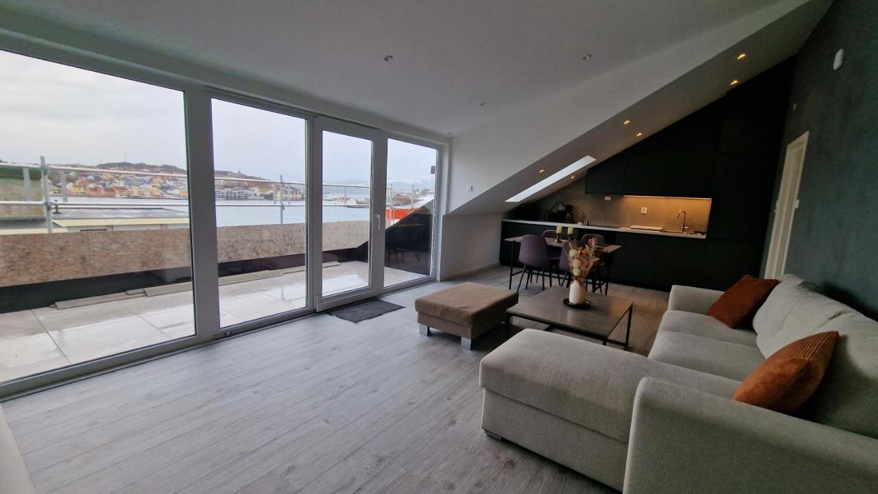 Lovely 2-Bedroom Loft With Panoramic View. Kristiansund Luaran gambar